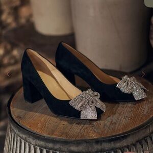 NEW Penelope Chilvers Elegant Gamine Bow Suede Shoe Shoes with Silver Bow